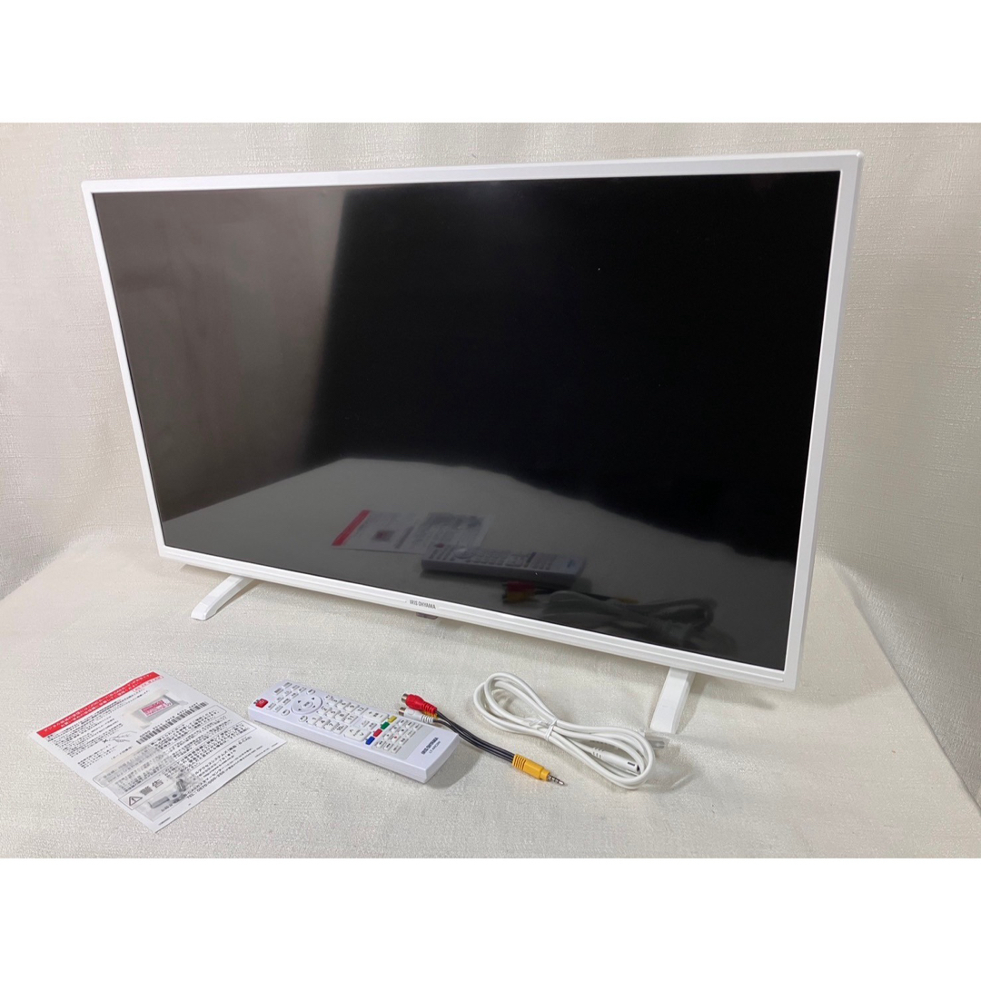 最安値挑戦！
 LUCA アイリスオーヤマ (ホワイト) 裏番組録画対応 32V型液晶テレビ LUCALT-32C320W テレビ/映像機器 3