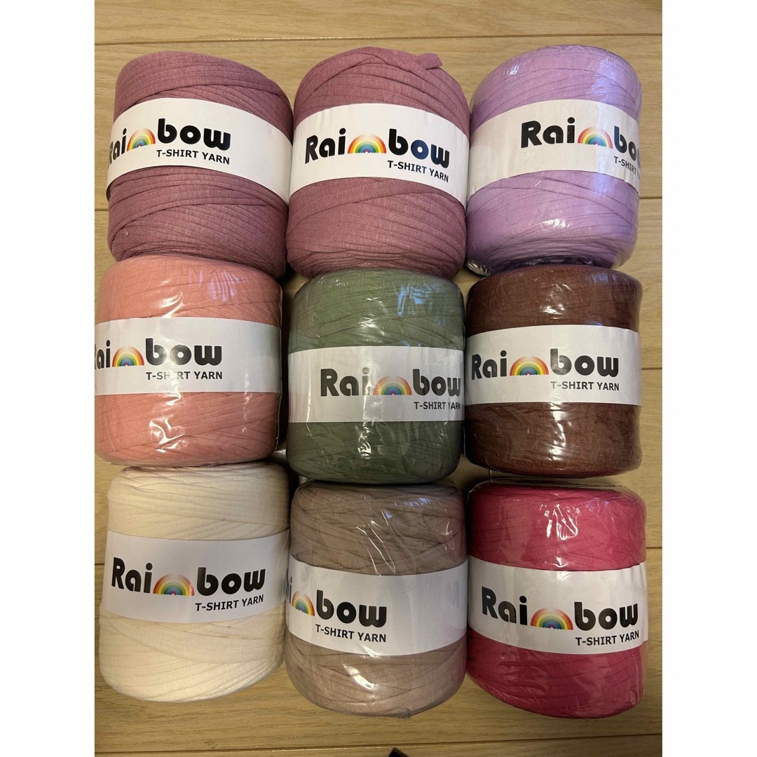 ティーシャツヤーン(ズパゲッティ) Rainbow yarn  まとめ売り ハンドメイドの素材/材料(生地/糸)の商品写真