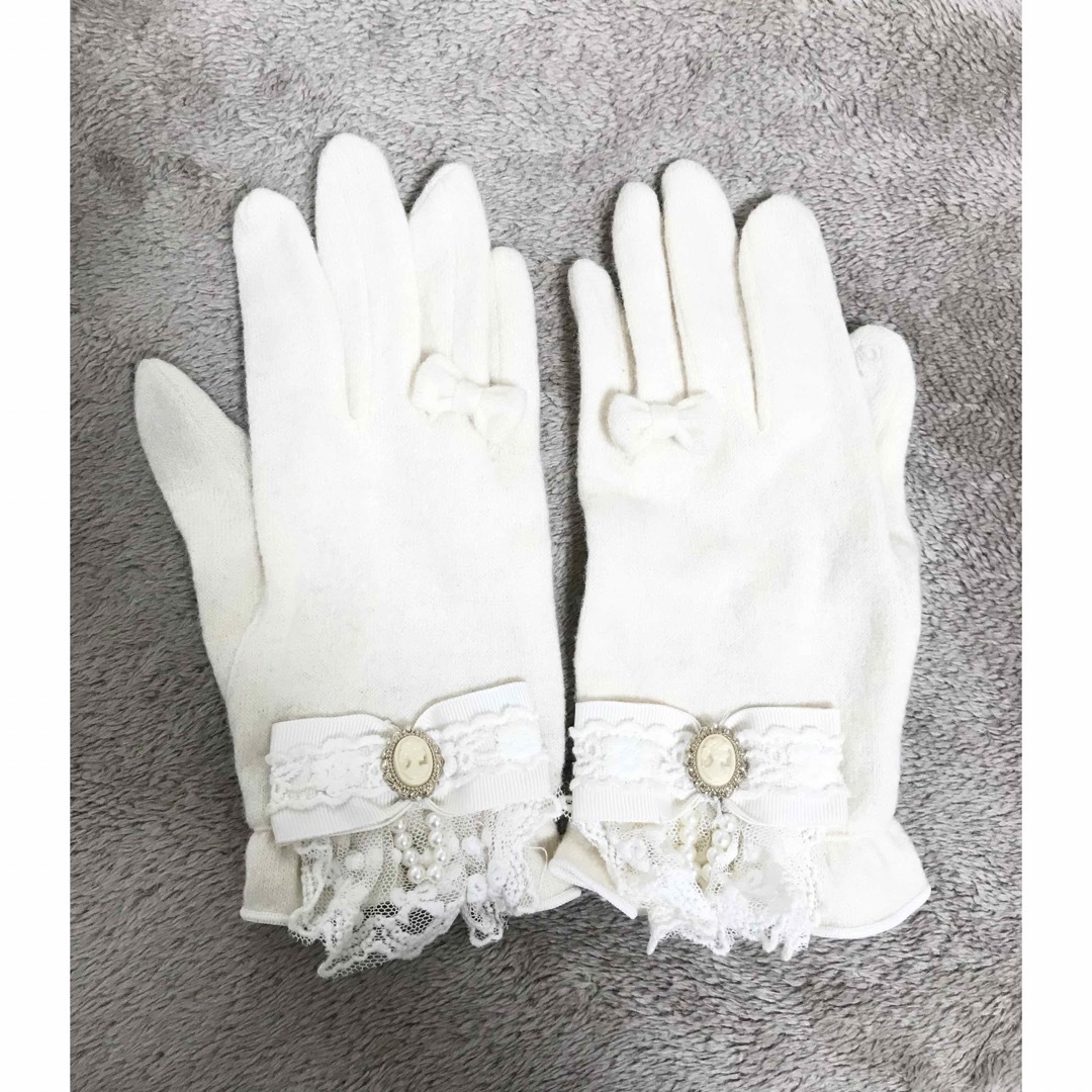 LIZ LISA(リズリサ)のLIZLISA  手袋  美品 レディースのファッション小物(手袋)の商品写真