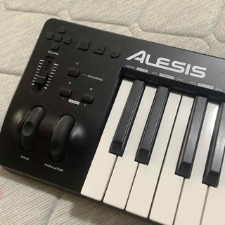 ALESIS Q49 MKⅡ(キーボード/シンセサイザー)