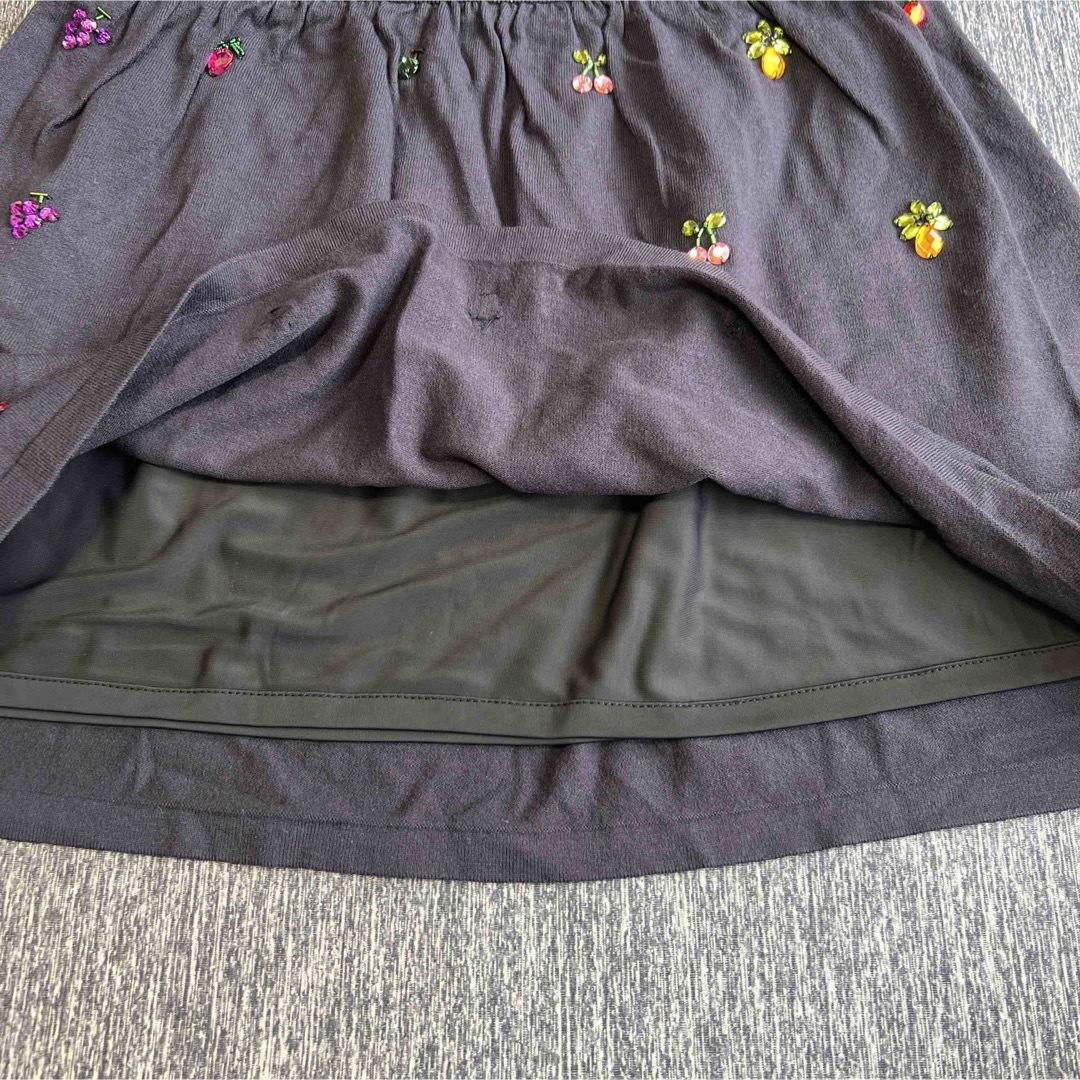 Nina mew(ニーナミュウ)のビジュー　フルーツ　ニット　ミニスカート レディースのスカート(ミニスカート)の商品写真