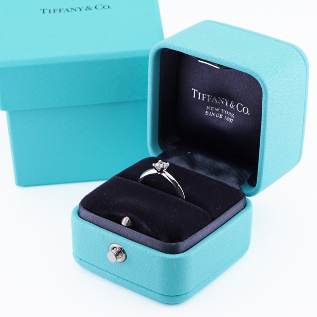 Tiffany & Co.(ティファニー)のティファニー プリンセスカット ダイヤモンド エンゲージメントリング プラチナ リング 指輪 レディースのアクセサリー(リング(指輪))の商品写真