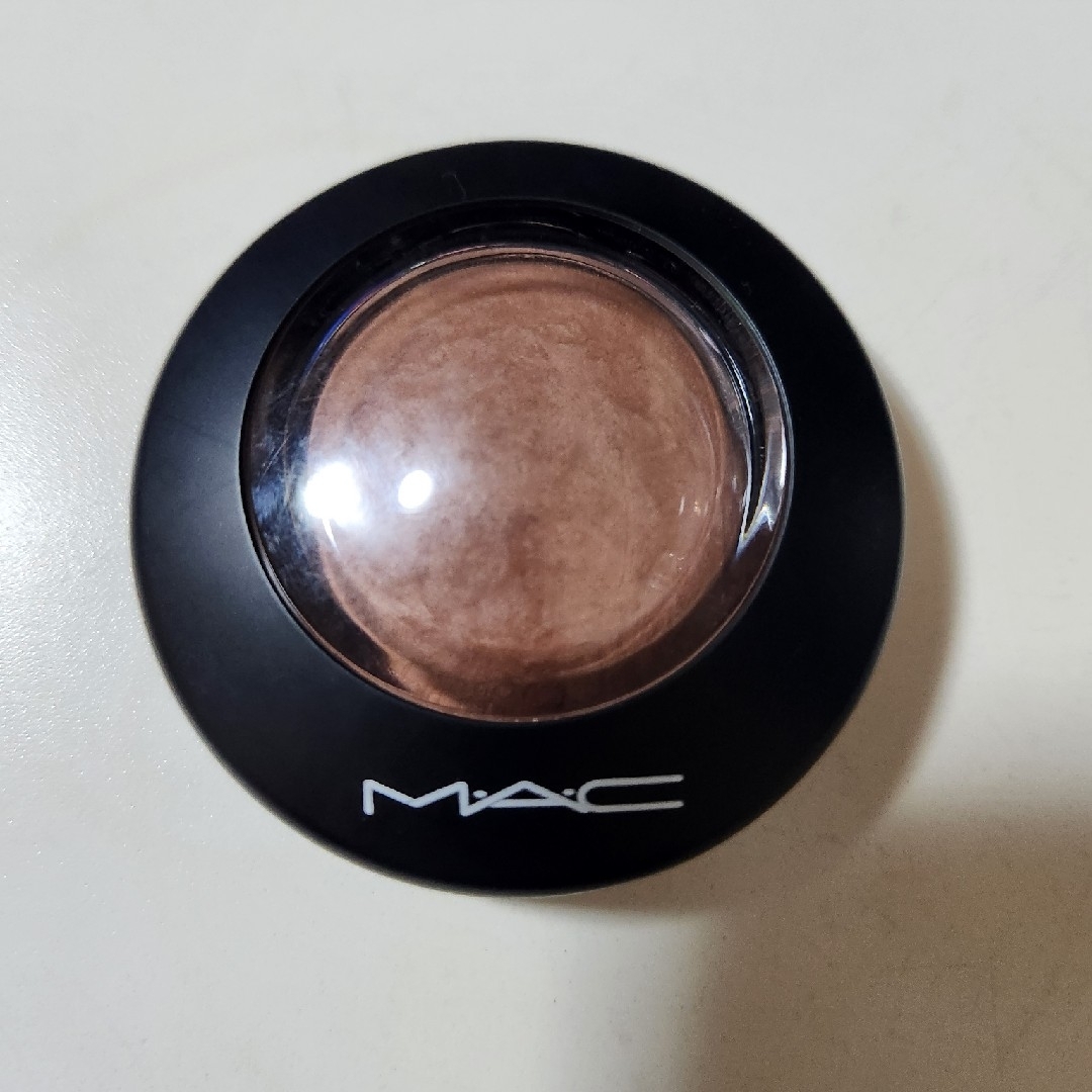 MAC(マック)のMAC ミネラライズブラッシュ /ユーモアミー コスメ/美容のベースメイク/化粧品(チーク)の商品写真