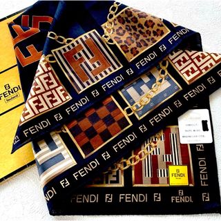 フェンディ(FENDI)のFENDI★フェンディ★大判ハンカチV ★新品未使用(ハンカチ)