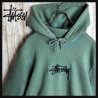 ステューシー(STUSSY)の【最高デザイン】ステューシー☆センター刺繍ロゴ パーカー 人気カラー 即完売品(パーカー)