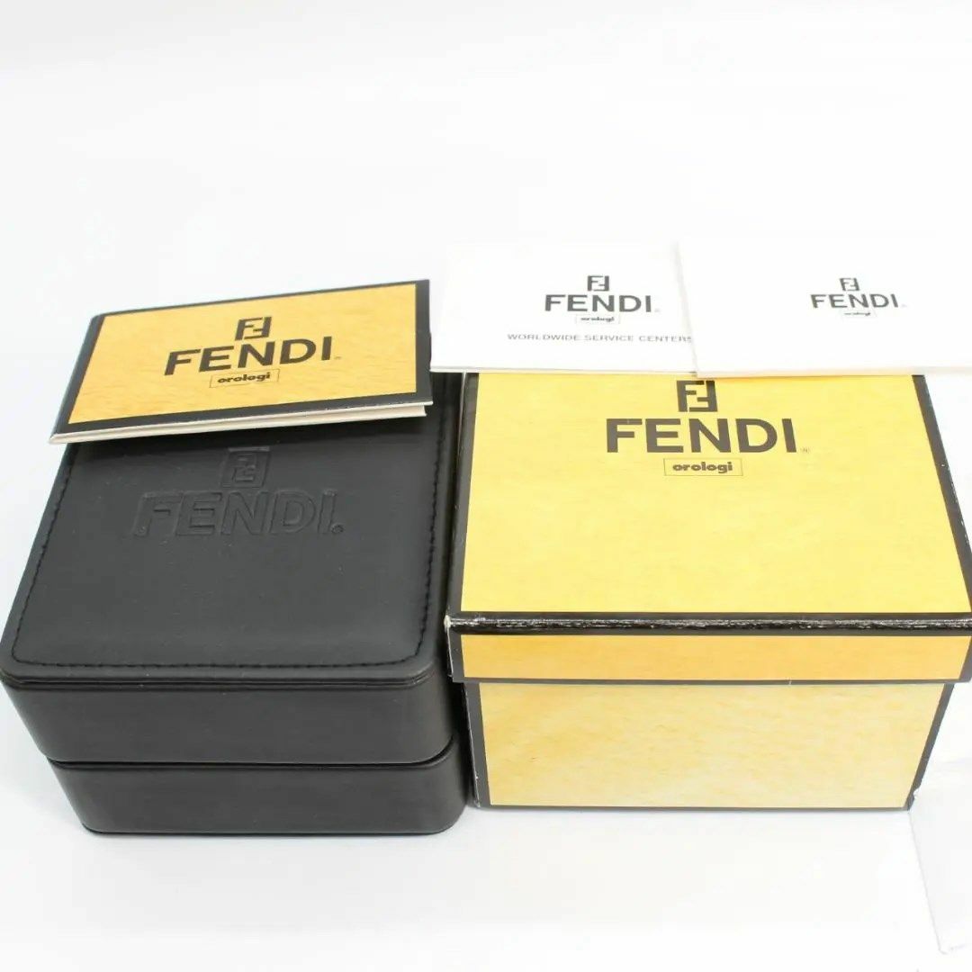 FENDI(フェンディ)のフェンディ シェル文字盤 スクエア バングル 腕時計 内箱 外箱 冊子 C238 レディースのファッション小物(腕時計)の商品写真