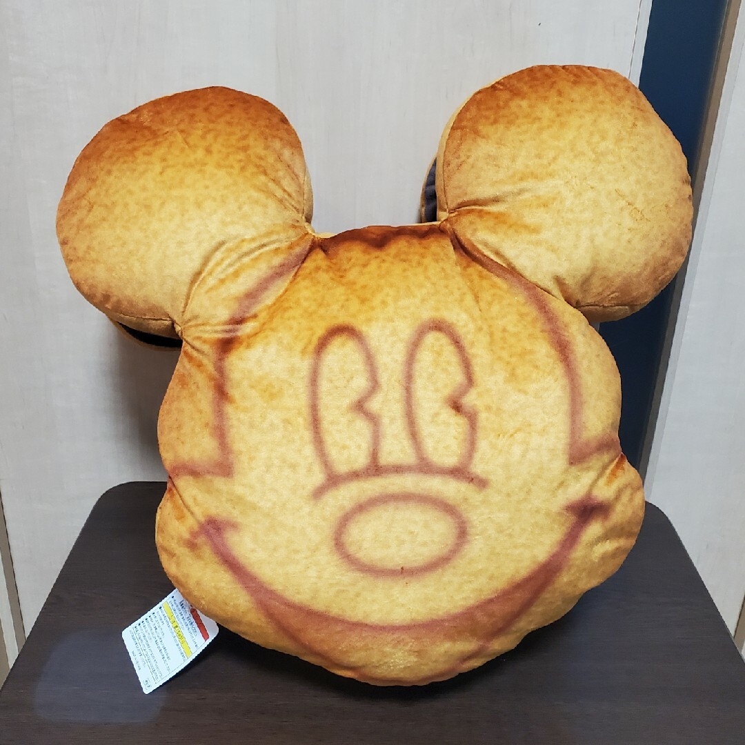 Disney(ディズニー)のディズニー　クッキー　クッション エンタメ/ホビーのおもちゃ/ぬいぐるみ(キャラクターグッズ)の商品写真