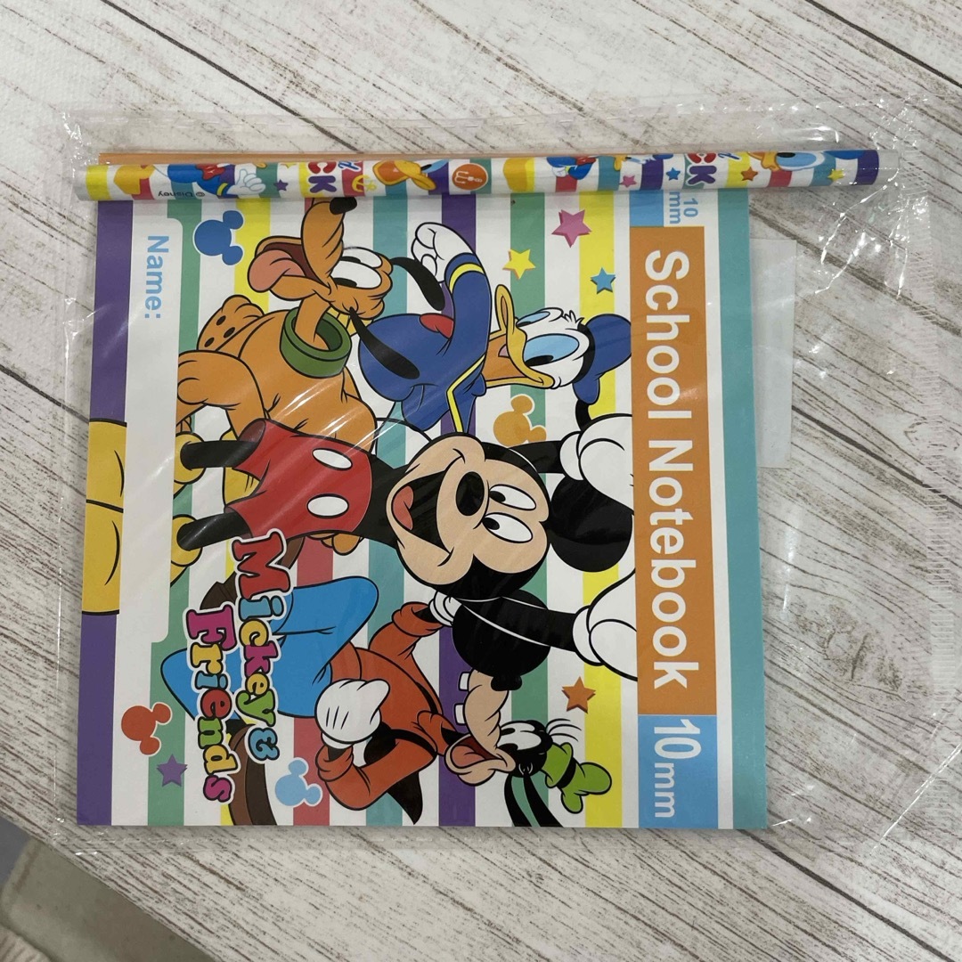 Disney(ディズニー)のschool Notebook エンタメ/ホビーの本(絵本/児童書)の商品写真