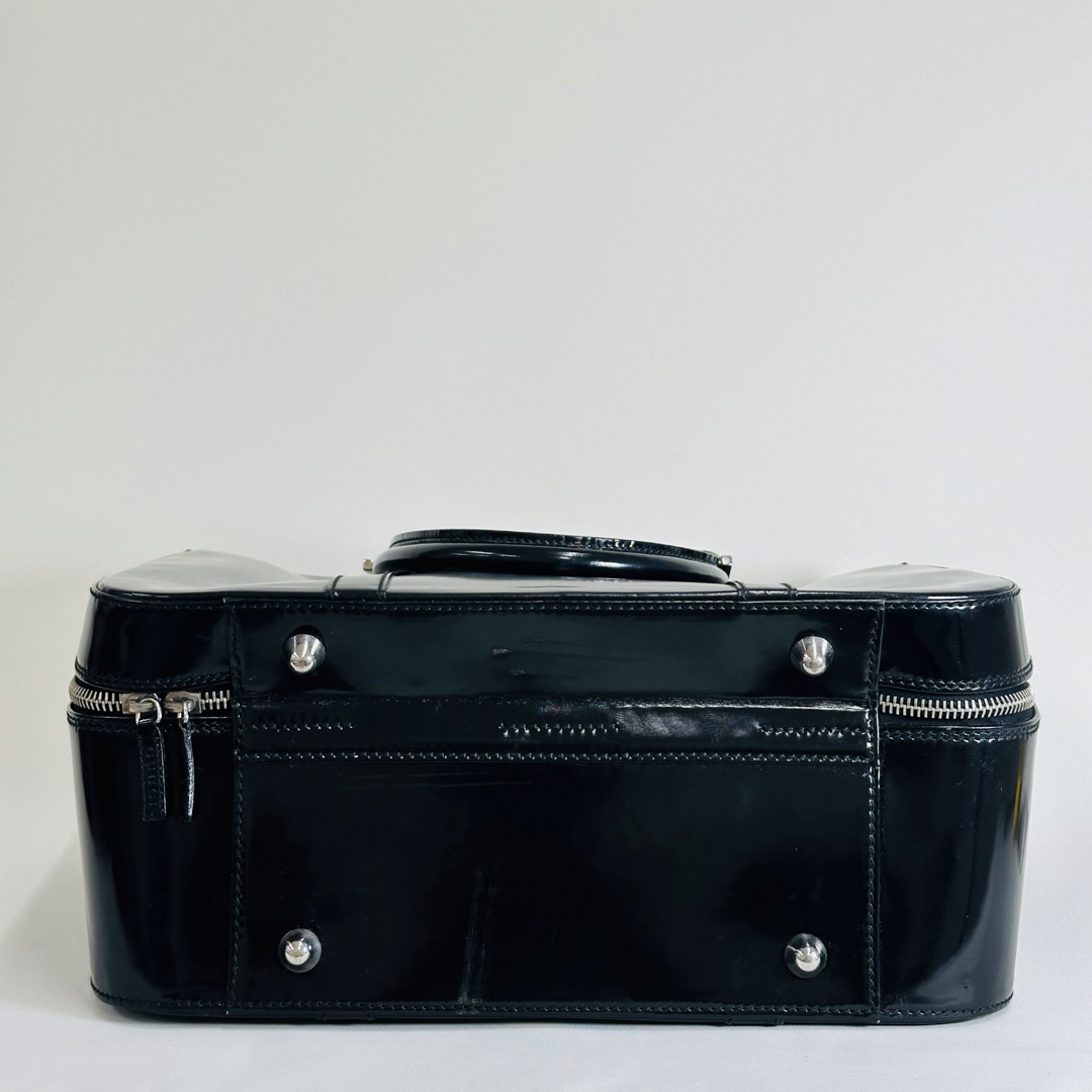 Gucci(グッチ)の極希少品✨　GUCCI  グッチ　トラベルバッグ　大容量　ユニセックス　ブラック メンズのバッグ(トラベルバッグ/スーツケース)の商品写真