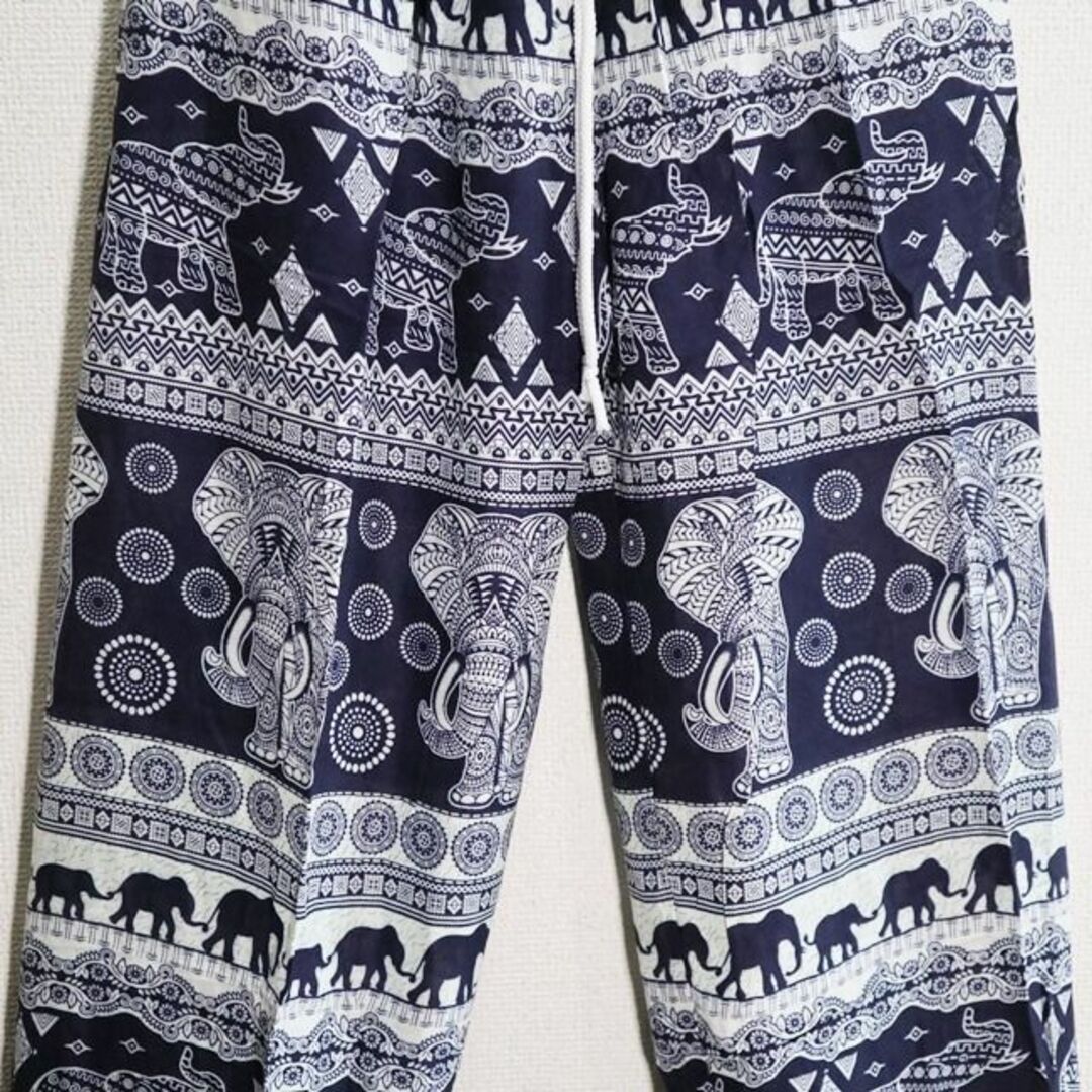 【新品】レーヨンタイパンツ　前向きの象とシルエットの親子象　紺 メンズのパンツ(サルエルパンツ)の商品写真