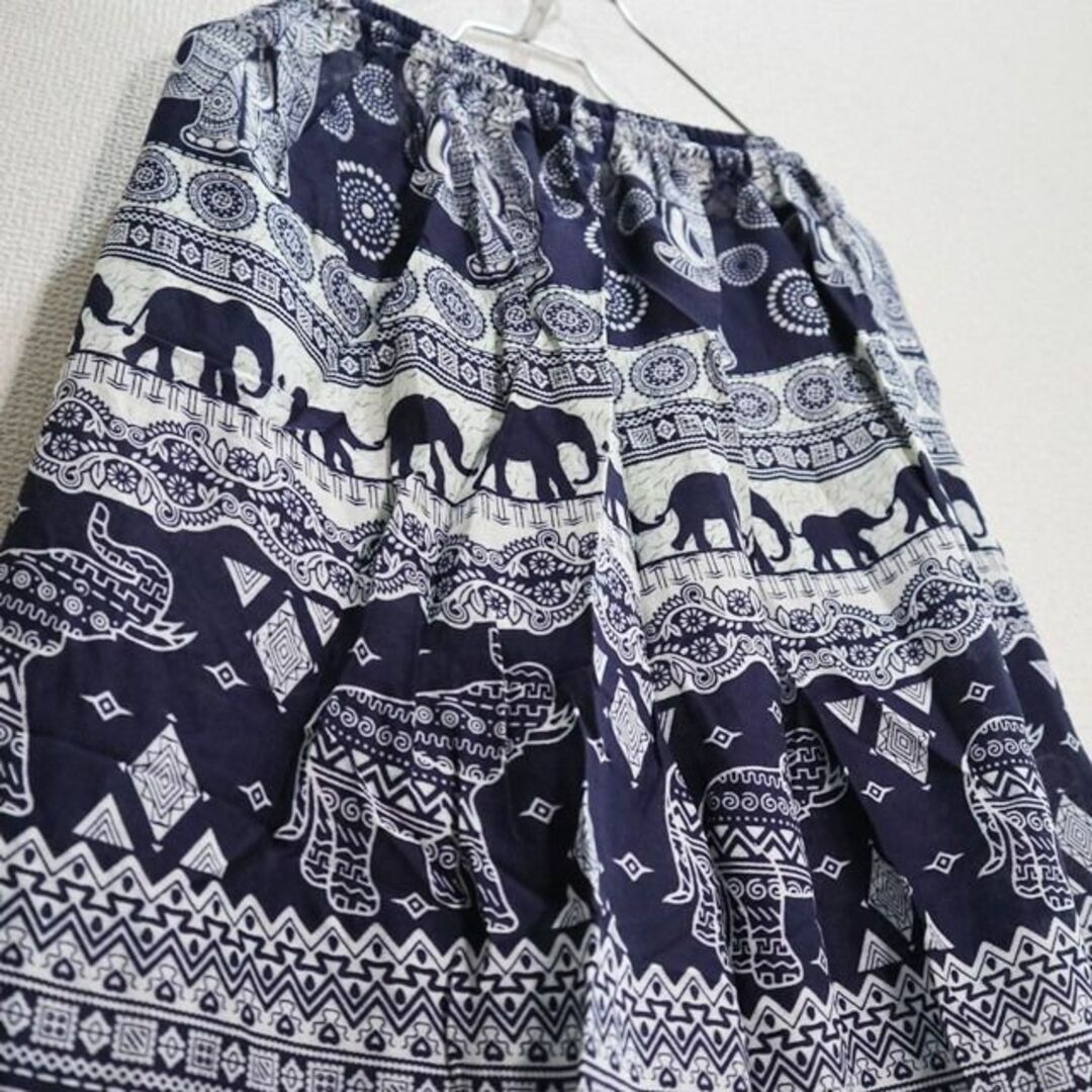 【新品】レーヨンタイパンツ　前向きの象とシルエットの親子象　紺 メンズのパンツ(サルエルパンツ)の商品写真