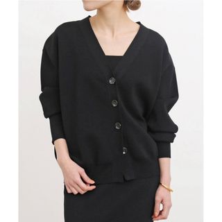 アパルトモンドゥーズィエムクラス(L'Appartement DEUXIEME CLASSE)のL'Appartement Knit Vneck Cardigan ブラック(カーディガン)