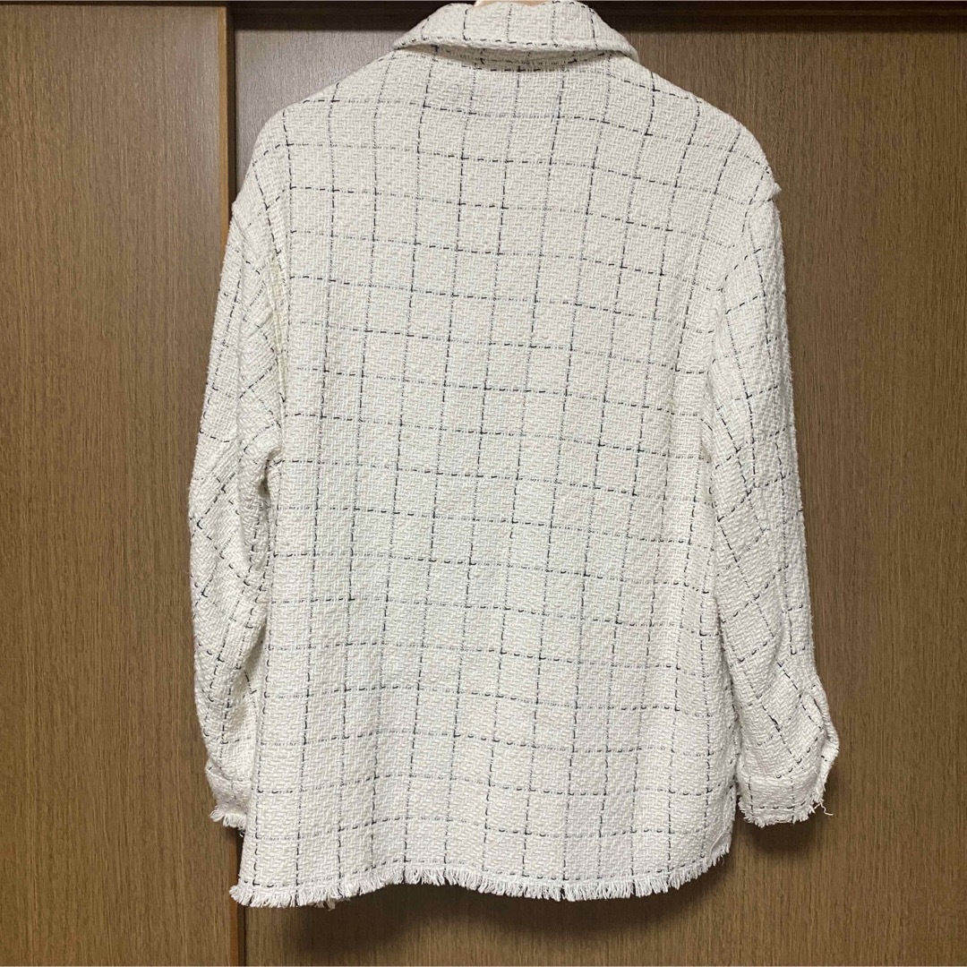 ZARA(ザラ)のZARA ツイード　ジャケット レディースのジャケット/アウター(ノーカラージャケット)の商品写真