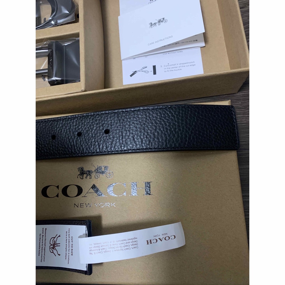 COACH(コーチ)の新品未使用　ショッパー付　コーチ　coach ベルト　リバーシブル　プレゼントに メンズのファッション小物(ベルト)の商品写真