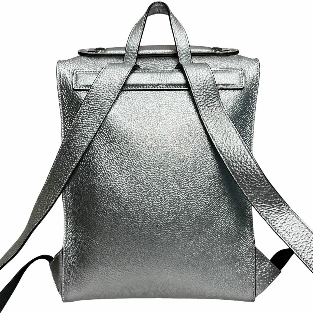 美品✨フェンディ バックパック セレリア レザー シルバー 美品✨フェンディ バックパック セレリア レザー シルバー