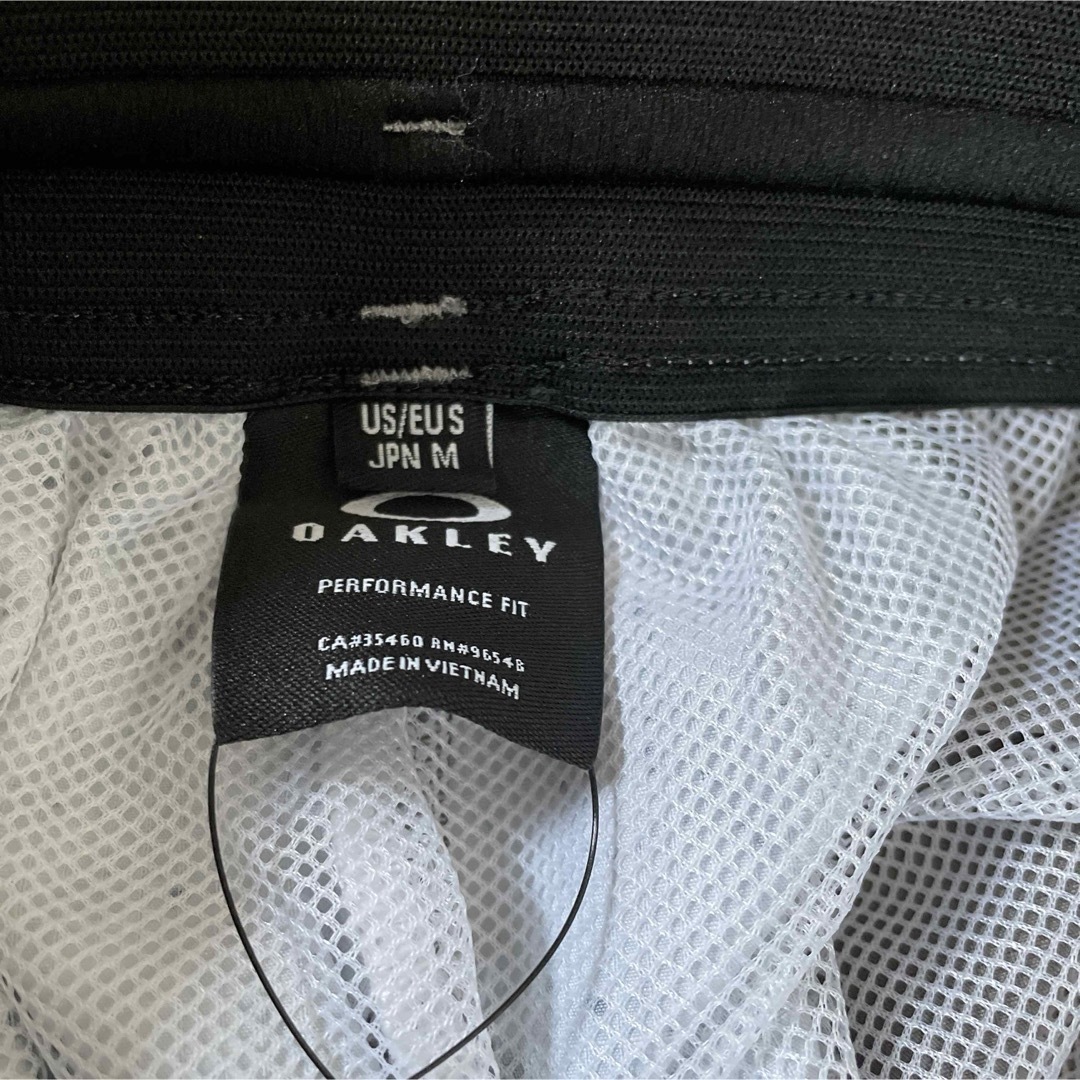 Oakley(オークリー)のオークリー　メンズ　ハイドロリックス　ハーフパンツ  ショートパンツ　M メンズのパンツ(ショートパンツ)の商品写真