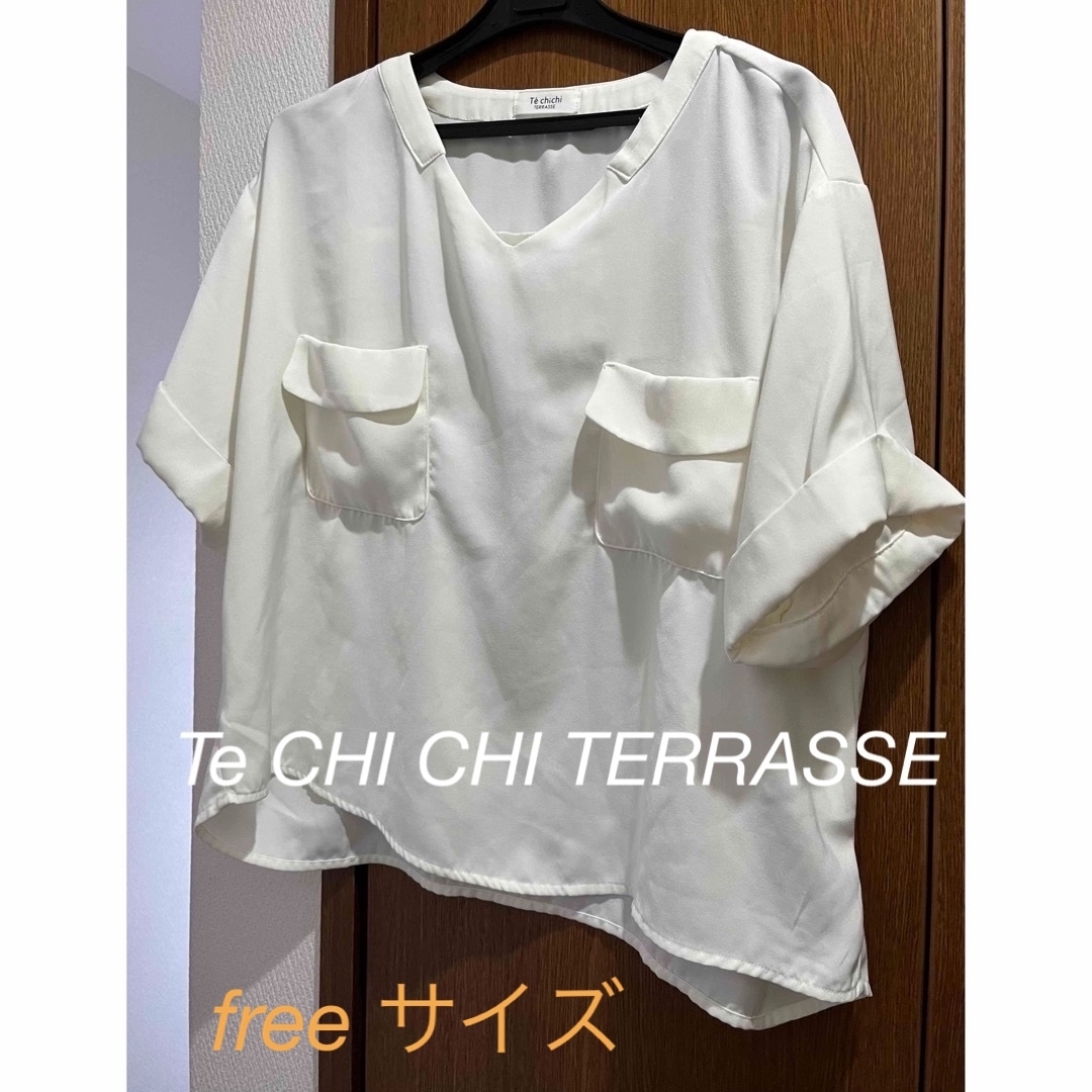 Techichi(テチチ)のTe chi chi TERRASSE ブラウス　ホワイト　サイズ　free レディースのトップス(シャツ/ブラウス(半袖/袖なし))の商品写真