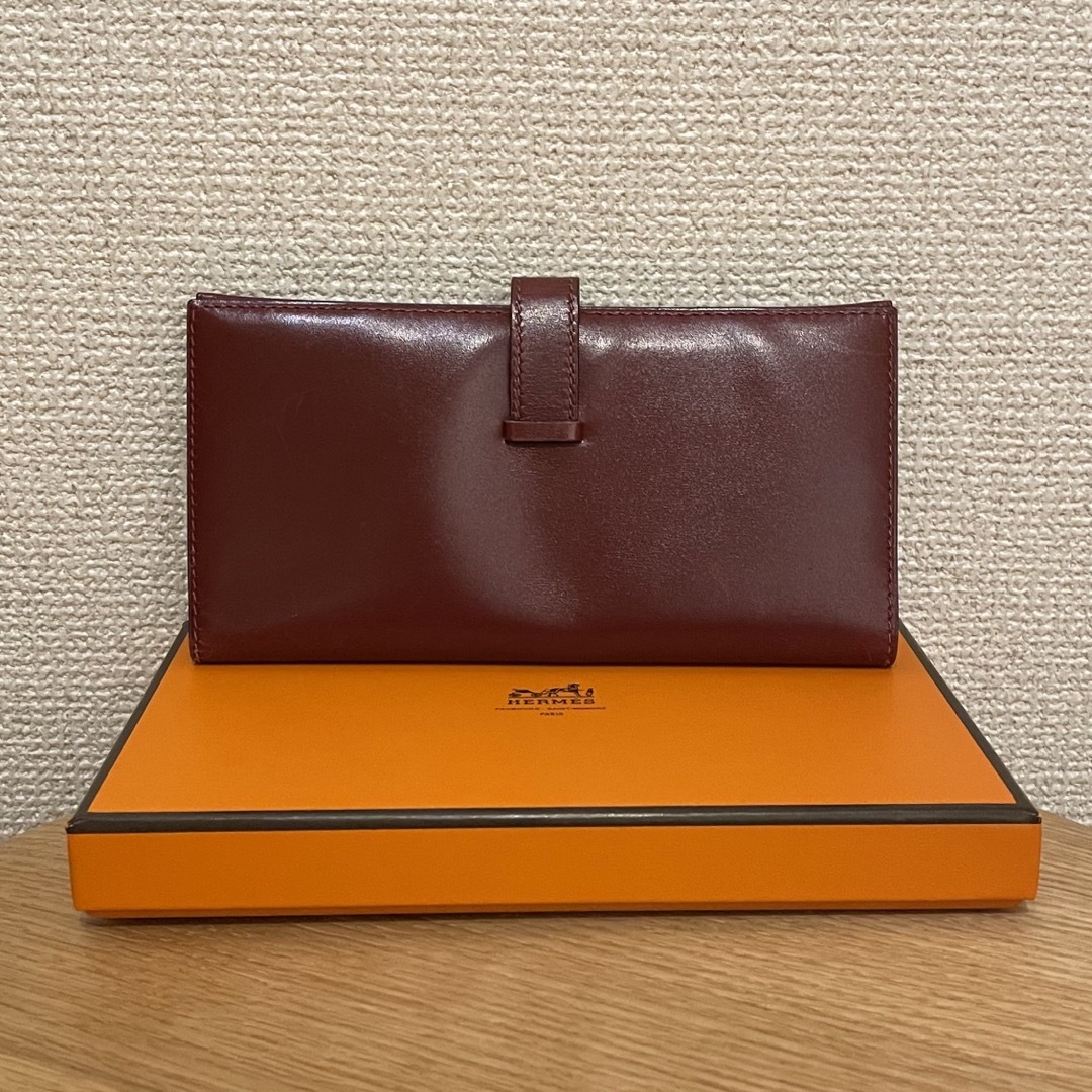 Hermes(エルメス)のエルメス ベアン クラシック 二つ折り財布 ボルドー ワインレッド ゴールド金具 レディースのファッション小物(財布)の商品写真