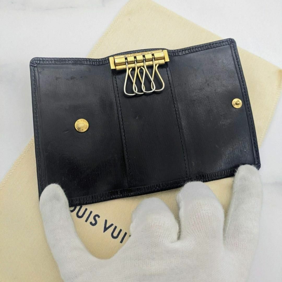 LOUIS VUITTON(ルイヴィトン)のルイヴィトン エピ ミュルティクレ4 ブラック ノワール キーケース ゴールド レディースのファッション小物(キーケース)の商品写真