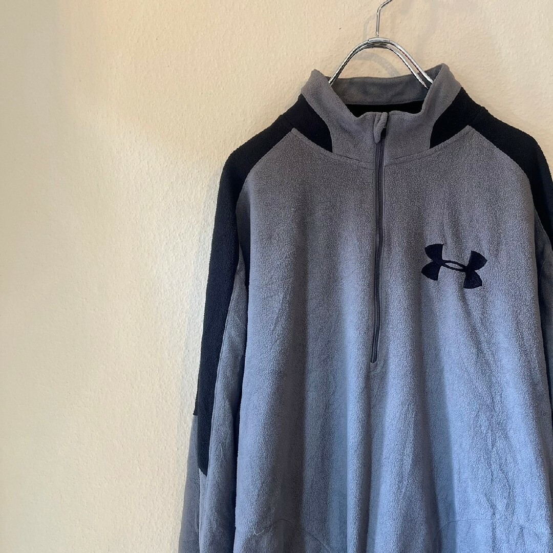 UNDER ARMOUR(アンダーアーマー)のUNDER ARMOUR　アンダーアーマー　フリース　グレー メンズのトップス(その他)の商品写真