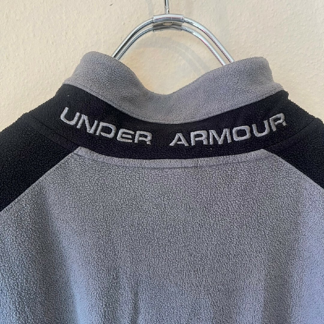 UNDER ARMOUR(アンダーアーマー)のUNDER ARMOUR　アンダーアーマー　フリース　グレー メンズのトップス(その他)の商品写真