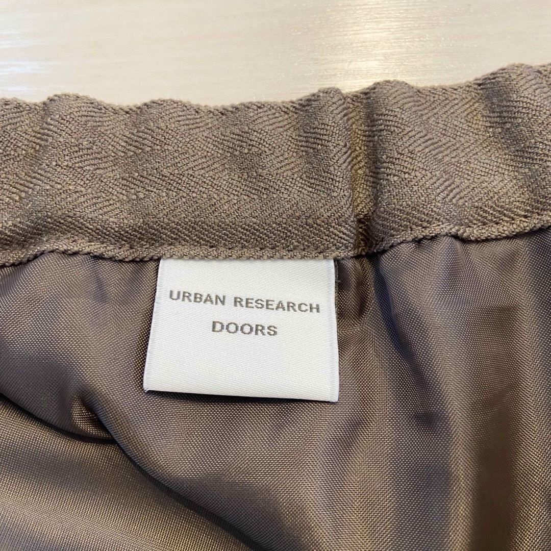 URBAN RESEARCH DOORS(アーバンリサーチドアーズ)のURBAN RESEARCH DOORS ヘリンボーンフレアスカート　ブラウン レディースのスカート(ロングスカート)の商品写真
