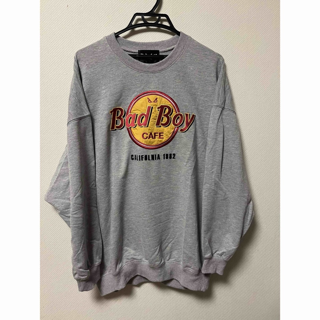 BADBOY(バッドボーイ)のBad Boy CAFE Sweatshirt Gray メンズのトップス(スウェット)の商品写真