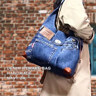 ワンショルダー𖣰肩掛けDENIM REMAKE BAG HANDMADE ✂︎(バッグ)