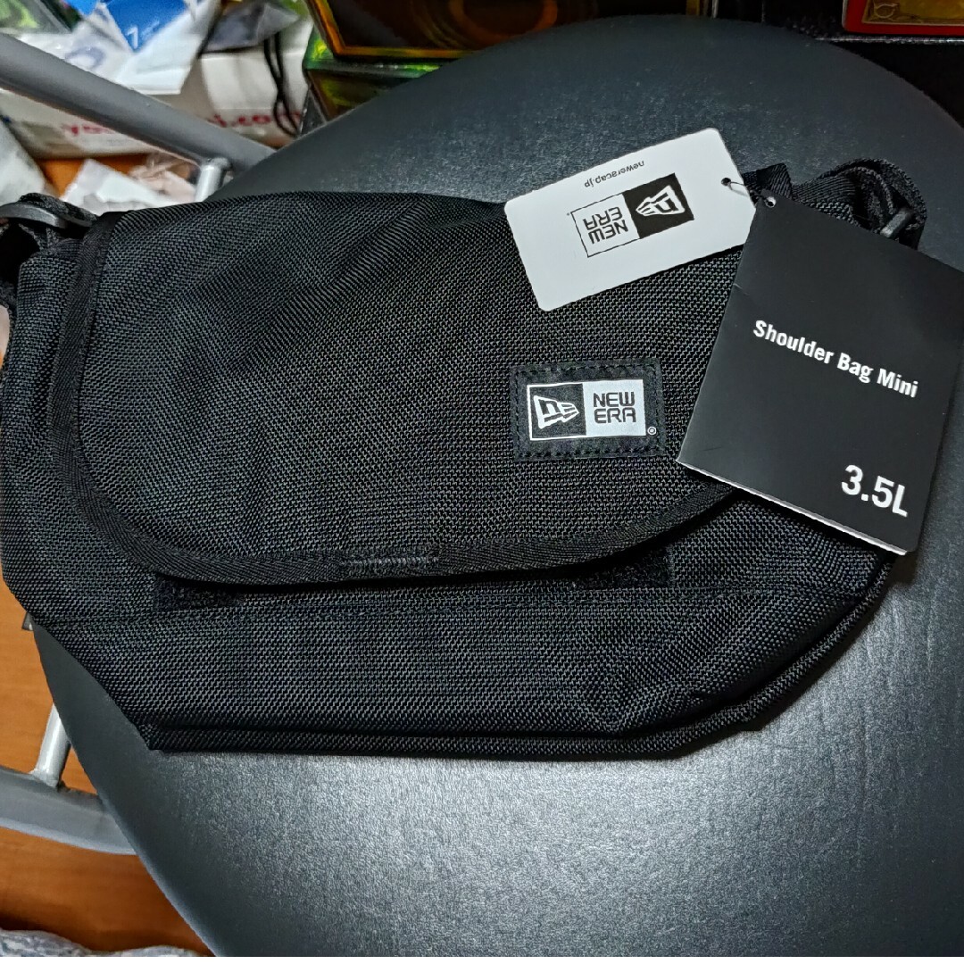 NEW ERA(ニューエラー)のＮＥＷ　ＥＲＡ Ｓｈｏｕｌｄｅｒ　Ｂａｇ　Ｍｉｎｉ ライフスタイル小物 ショル メンズのバッグ(ショルダーバッグ)の商品写真