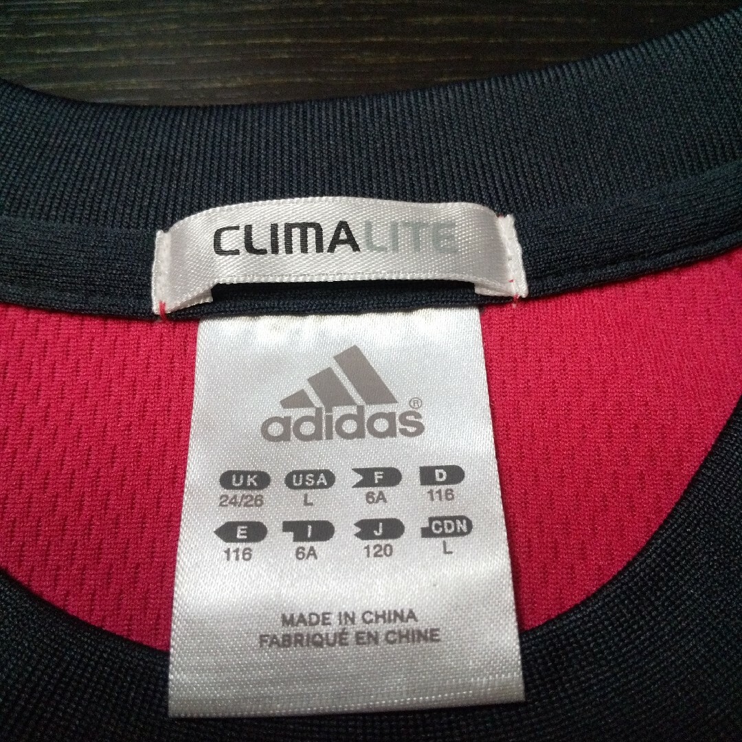 adidas(アディダス)のadidas長袖Tシャツsize120 キッズ/ベビー/マタニティのキッズ服女の子用(90cm~)(Tシャツ/カットソー)の商品写真