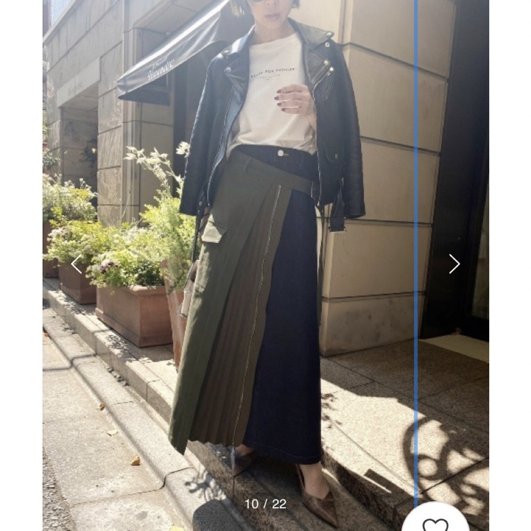 Ameri VINTAGE(アメリヴィンテージ)の❤️アメリヴィンテージ　MILITALY DOCKING DENIM SKIRT レディースのスカート(ロングスカート)の商品写真