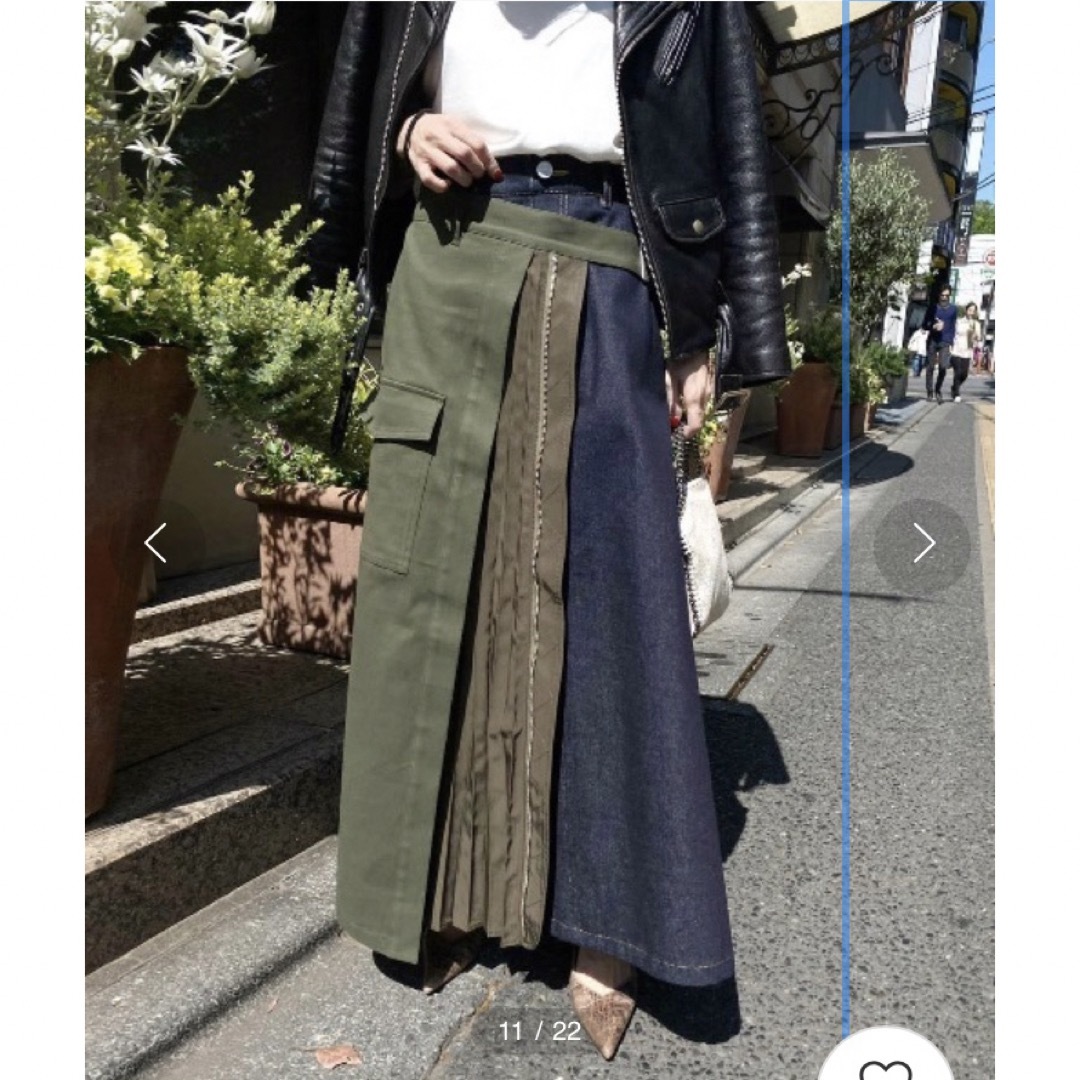 Ameri VINTAGE(アメリヴィンテージ)の❤️アメリヴィンテージ　MILITALY DOCKING DENIM SKIRT レディースのスカート(ロングスカート)の商品写真