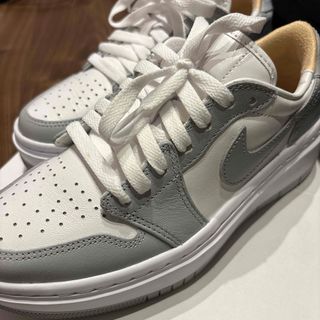 ナイキ(NIKE)のNIKE エアジョーダン1 エレベート low グレー 23cm(スニーカー)