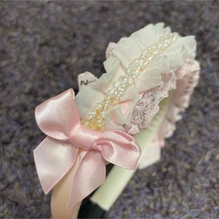 子供用　ふりるリボンカチューシャ　入学式　入園式　結婚式(その他)