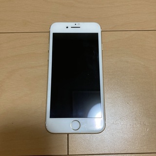 アイフォーン(iPhone)のiPhone7 ゴールド　本体のみ(スマートフォン本体)