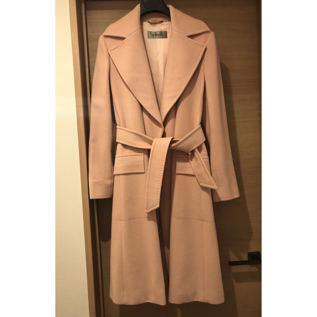 Max Mara(マックスマーラ)のマックスマーラ　SPORTMAX ベルデッドコート ピンク カシミヤウール  レディースのジャケット/アウター(チェスターコート)の商品写真