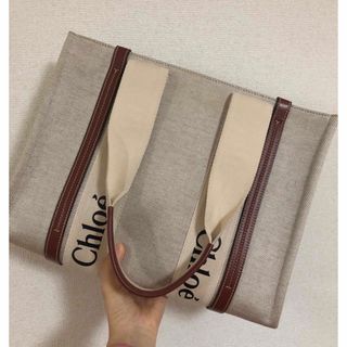 クロエ(Chloe)のChloeクロエWoodyミディアムトートバッグ　White&Brown(トートバッグ)