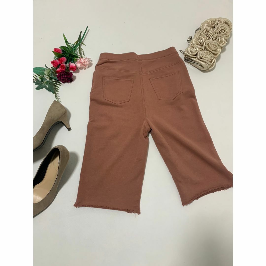 Ameri VINTAGE(アメリヴィンテージ)の【美品】AMERI/アメリ FLEECE CYCLE PANTS レディースのパンツ(ハーフパンツ)の商品写真