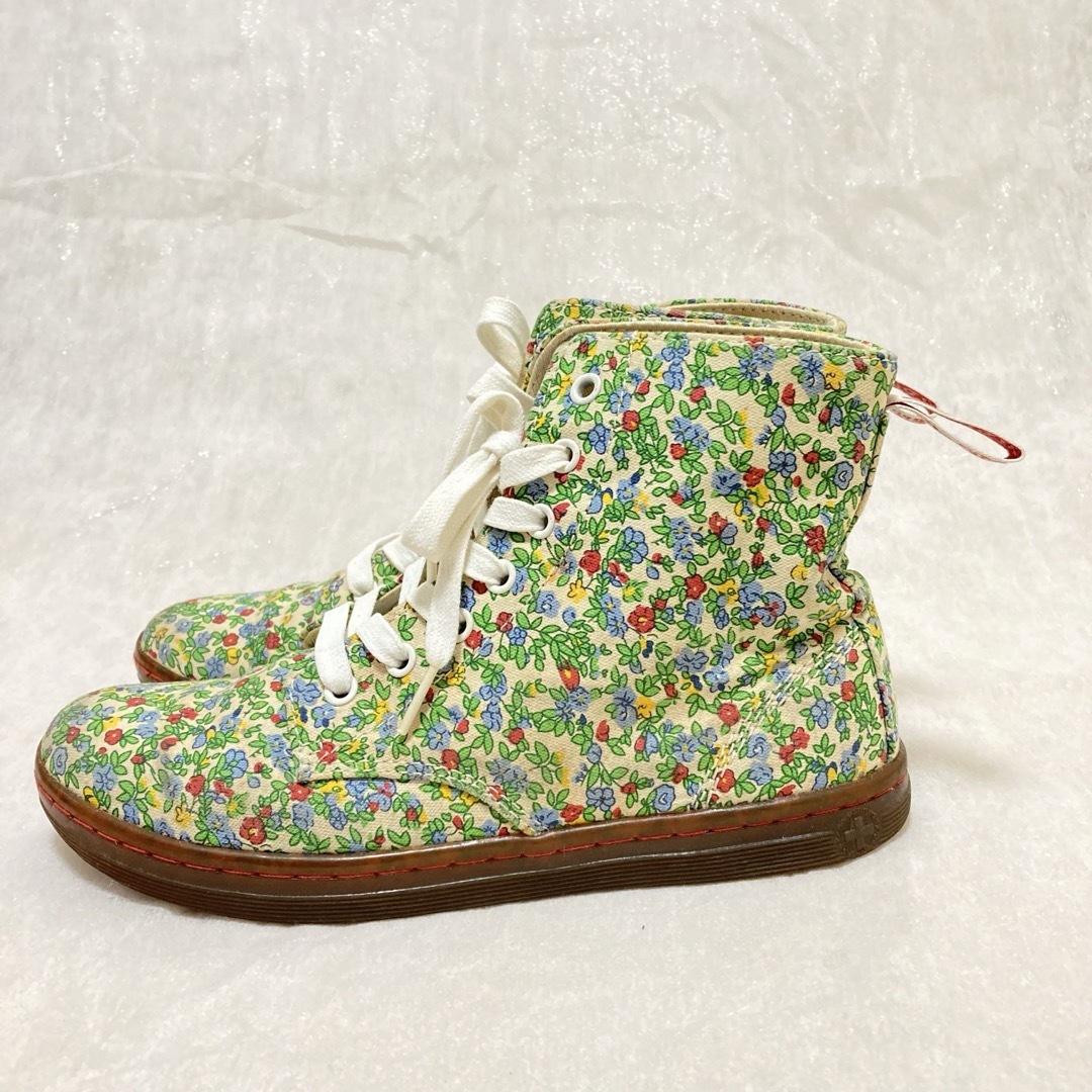 Dr.Martens(ドクターマーチン)のDr.Martens Airwair HACKNEY 花柄 ハイカットスニーカー レディースの靴/シューズ(スニーカー)の商品写真