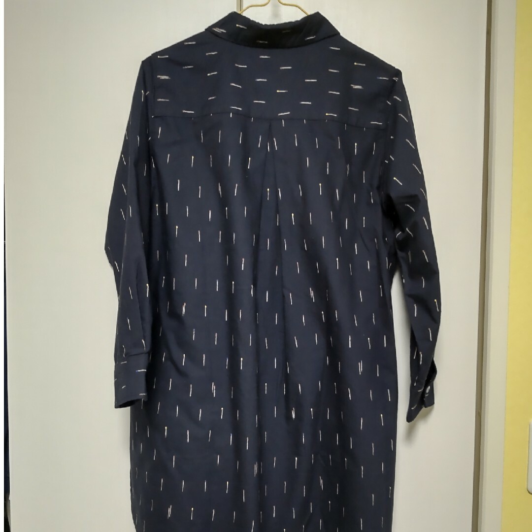 FELISSIMO(フェリシモ)のロングシャツ 紺 レディースのトップス(シャツ/ブラウス(長袖/七分))の商品写真