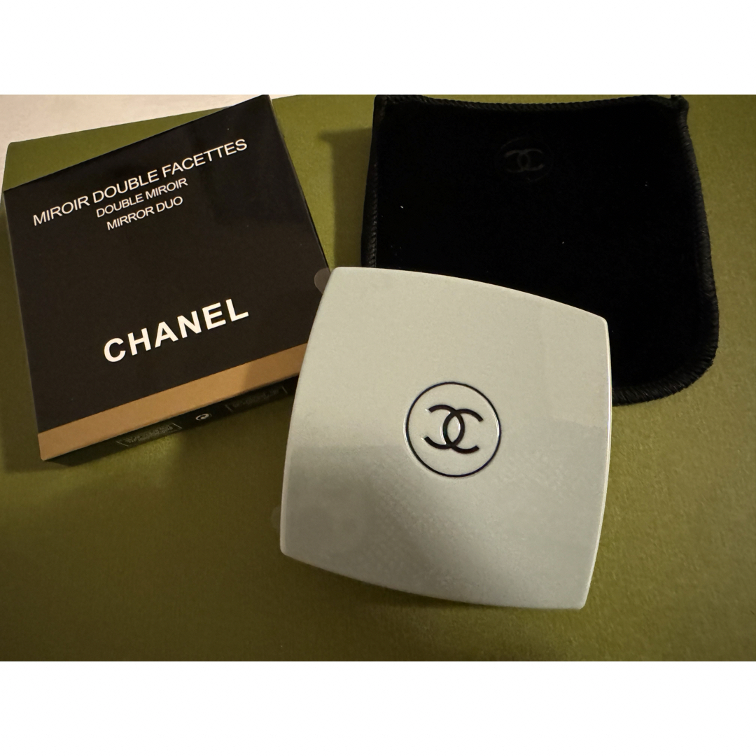 CHANEL(シャネル)のCHANEL ミラー 131キャヴァリエ スゥル グリーン レディースのファッション小物(ミラー)の商品写真