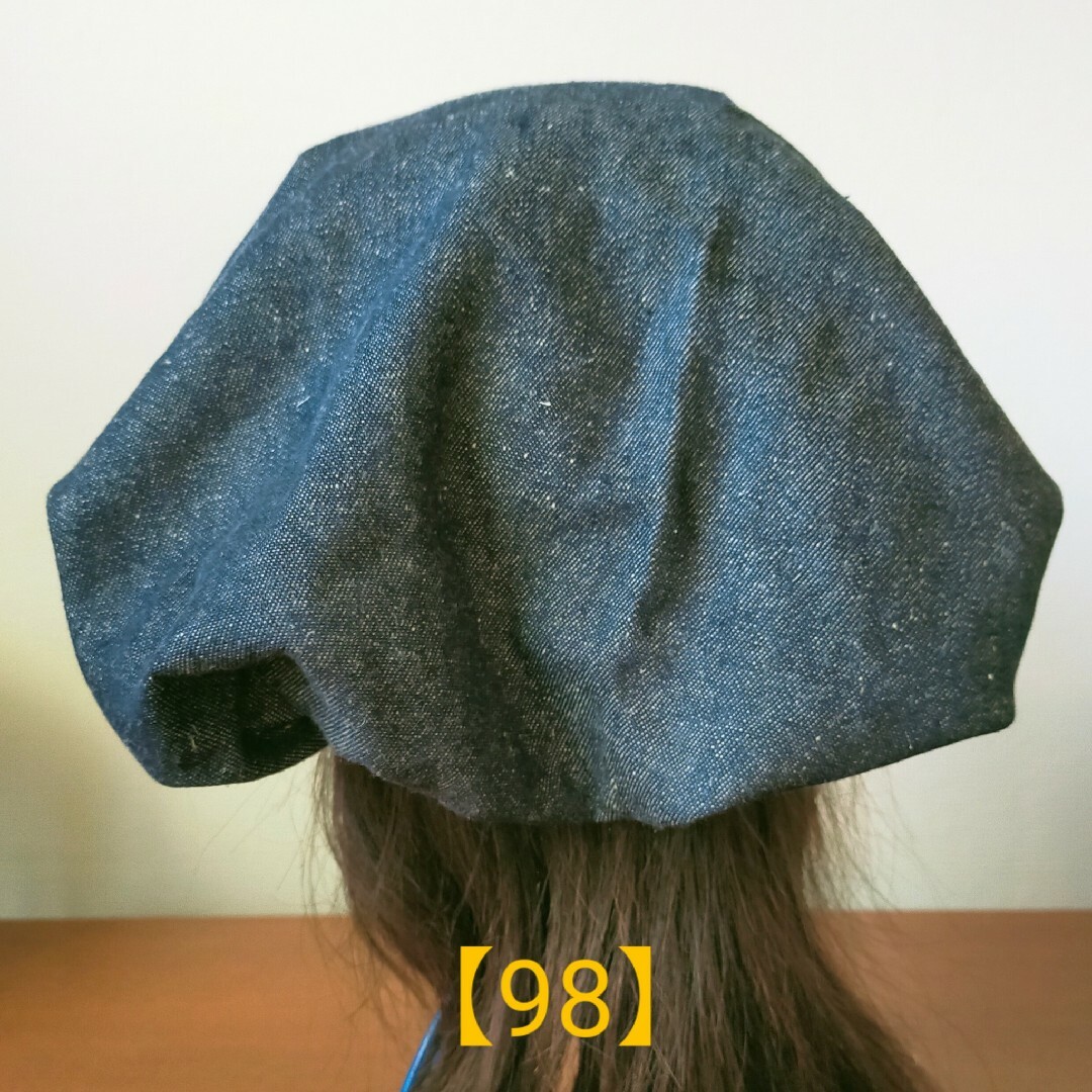【98】一点物　医療帽子　ケア帽子　バンダナキャップ〈チェック&やわらかデニム〉 レディースの帽子(ニット帽/ビーニー)の商品写真