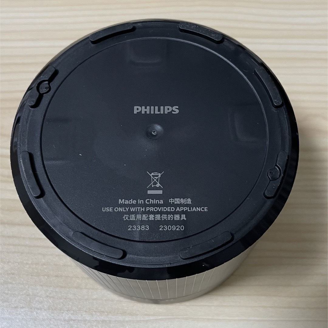 PHILIPS(フィリップス)のフィリップス クイッククリーンポッド セット スマホ/家電/カメラの美容/健康(メンズシェーバー)の商品写真