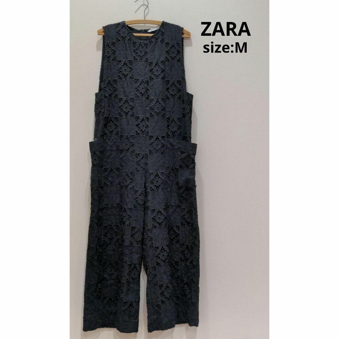 ZARA(ザラ)のザラ ZARA 刺繍 LIMITED オーバーオール サロペット ブラック Ｍ レディースのパンツ(サロペット/オーバーオール)の商品写真