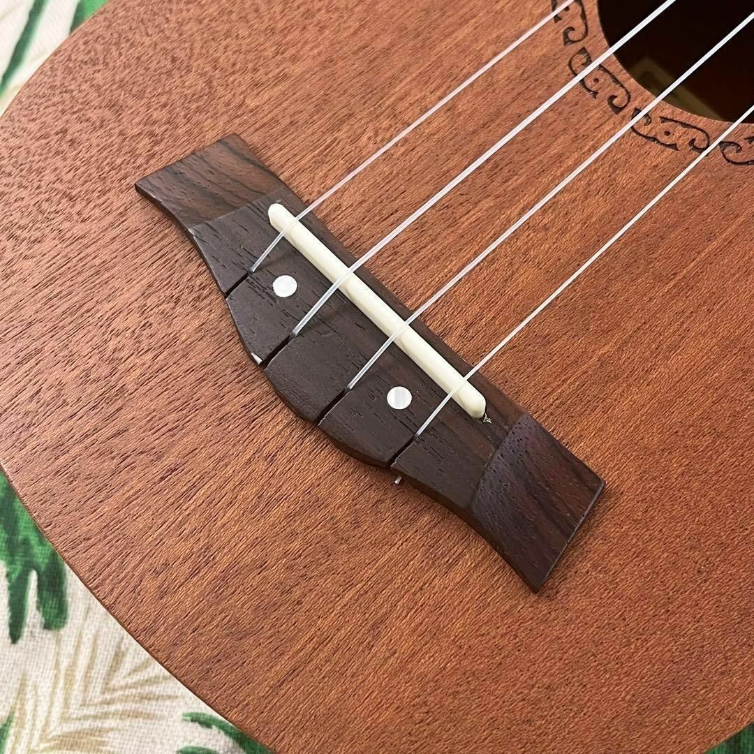 【music ukulele 】エレキ・パイナップル型ウクレレ【UK専門店】 楽器のウクレレ(ソプラノウクレレ)の商品写真