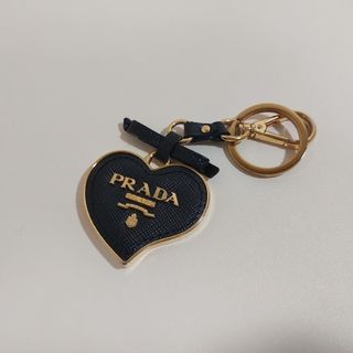 プラダ(PRADA)のプラダ ハート キーホルダー キーリング ブラック/ゴールド 1TL126(キーホルダー)