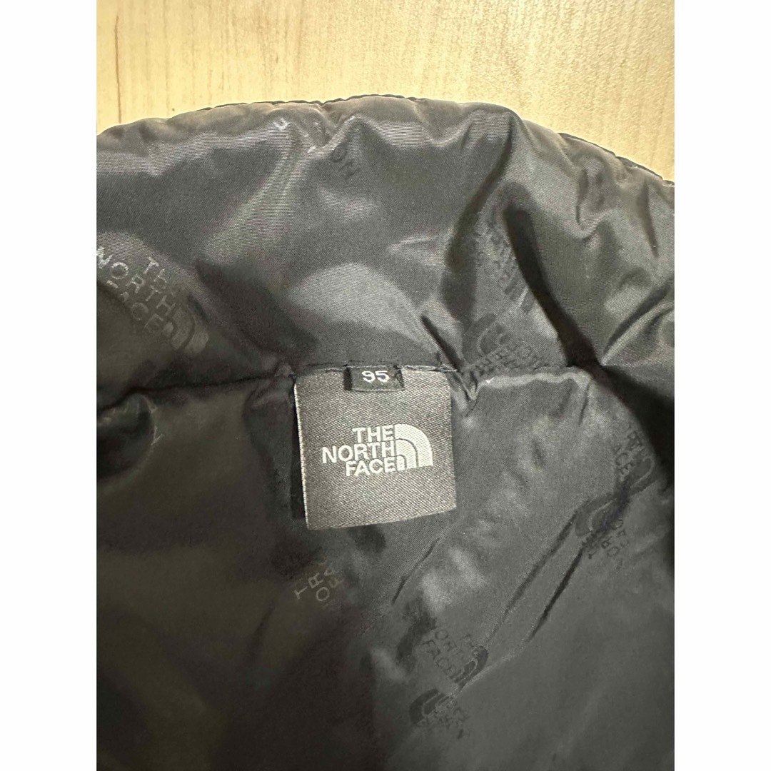 THE NORTH FACE(ザノースフェイス)の【REUSE：THE NORTH FACE】薄手ダウン　ブラックMサイズ 95 メンズのジャケット/アウター(ダウンジャケット)の商品写真