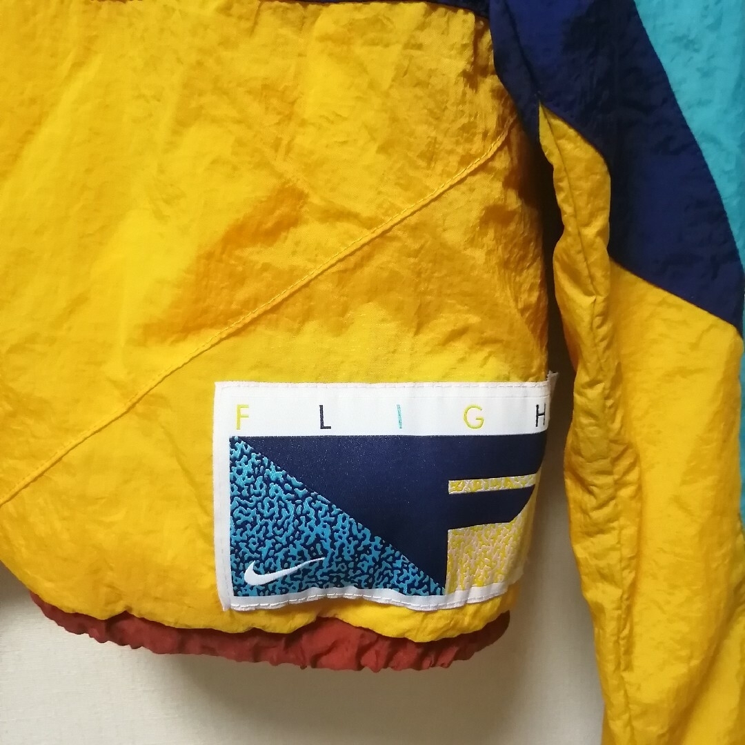 NIKE(ナイキ)のナイキ　ハーフジップ　スタンドカラー　ナイロンジャケット　春 メンズのジャケット/アウター(ナイロンジャケット)の商品写真