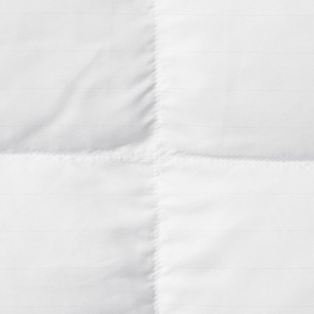 MUJI 無印良品 羽毛薄掛ふとん 白 シングルサイズ 150×210cm 防ダ インテリア/住まい/日用品の寝具(その他)の商品写真
