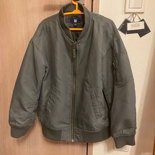 ユニクロ(UNIQLO)の【ユニクロ】MA-1ブルゾン　130  オリーブ　大人気完売商品　即日発送します(ジャケット/上着)